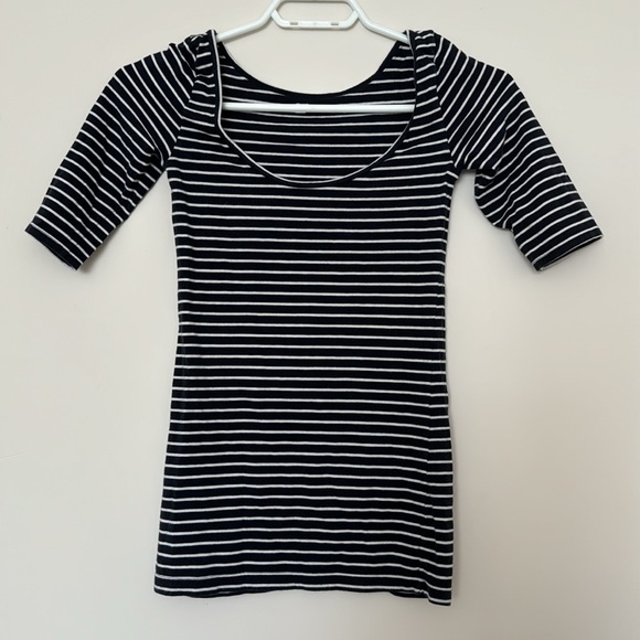 Aritzia T. Babaton - Picture 2 of 3